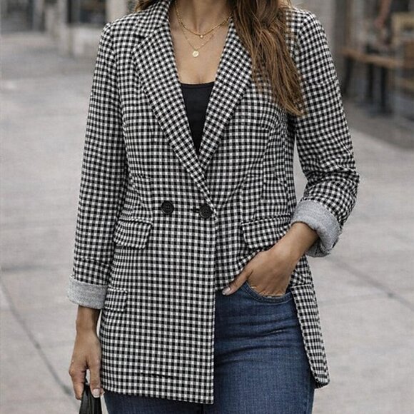 H&M Jackets & Blazers - H&M size 10 Black and White Checkered Coat/Blazer, long sleeve button up office